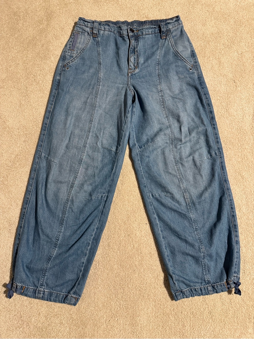 Pilcro Beach Cargo Mid-Rise Jeans Size 28 - Picture 5 of 16